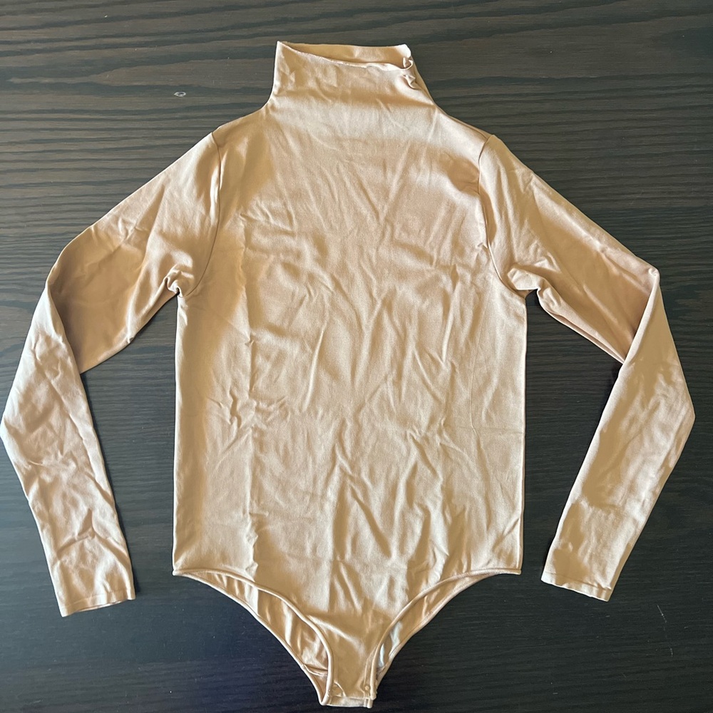 SKIMS Fits Everybody Tan Mock Neck Bodysuit